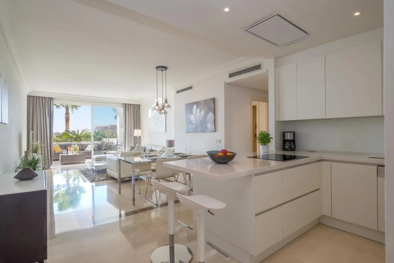 Seaview Flat Benahavis-Marbella Apartment Estepona