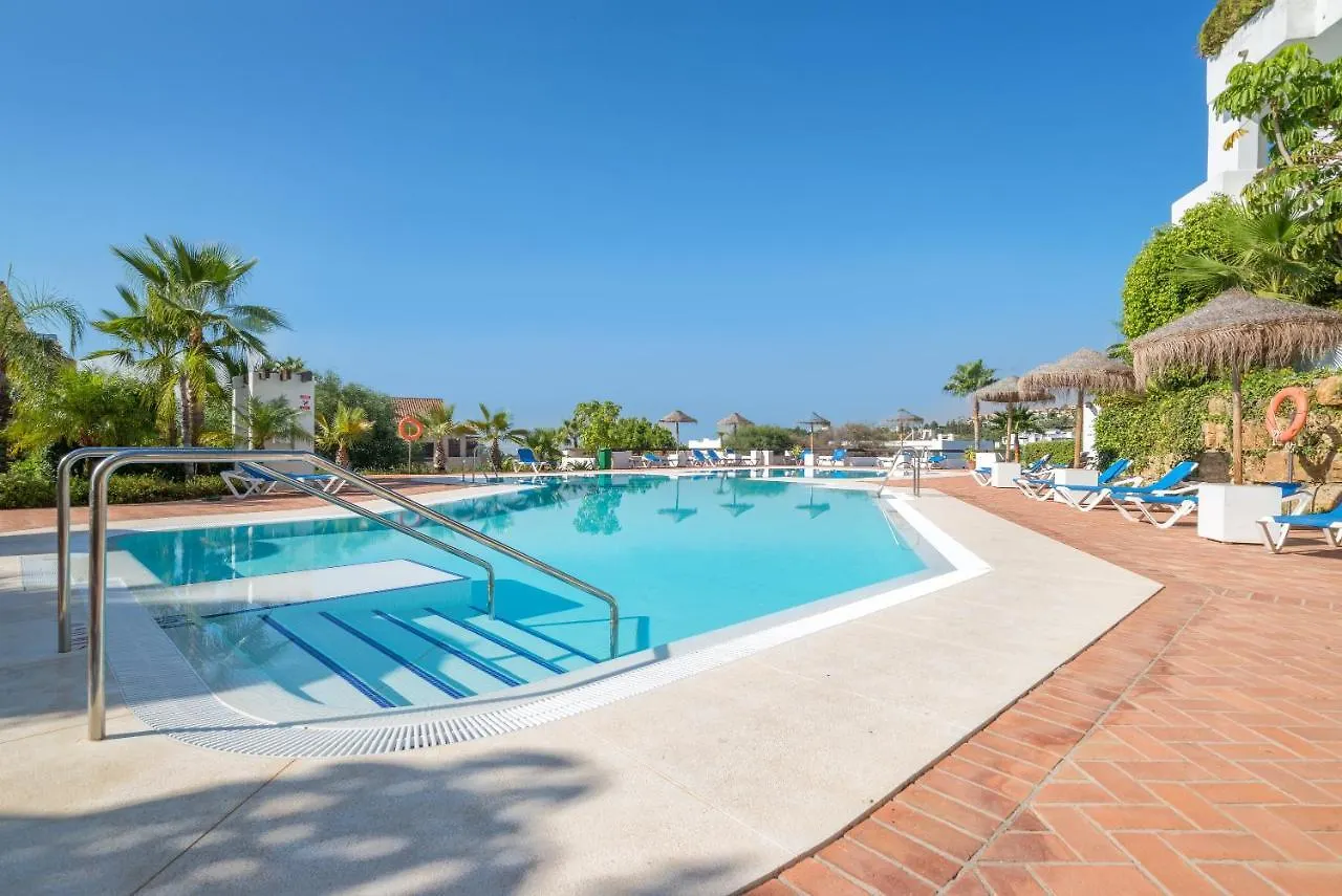 Seaview Flat Benahavis-Marbella Apartment Estepona