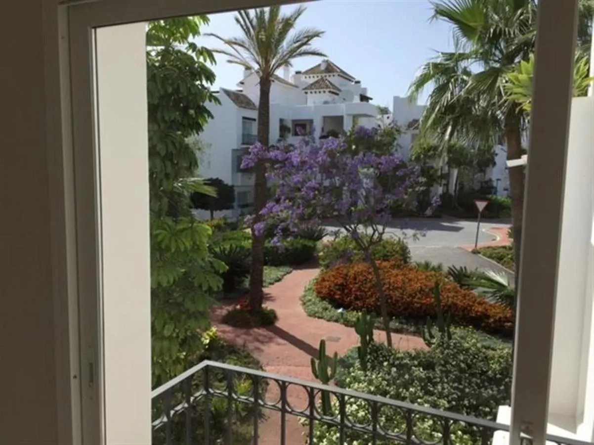 Seaview Flat Benahavis-Marbella Apartment Estepona