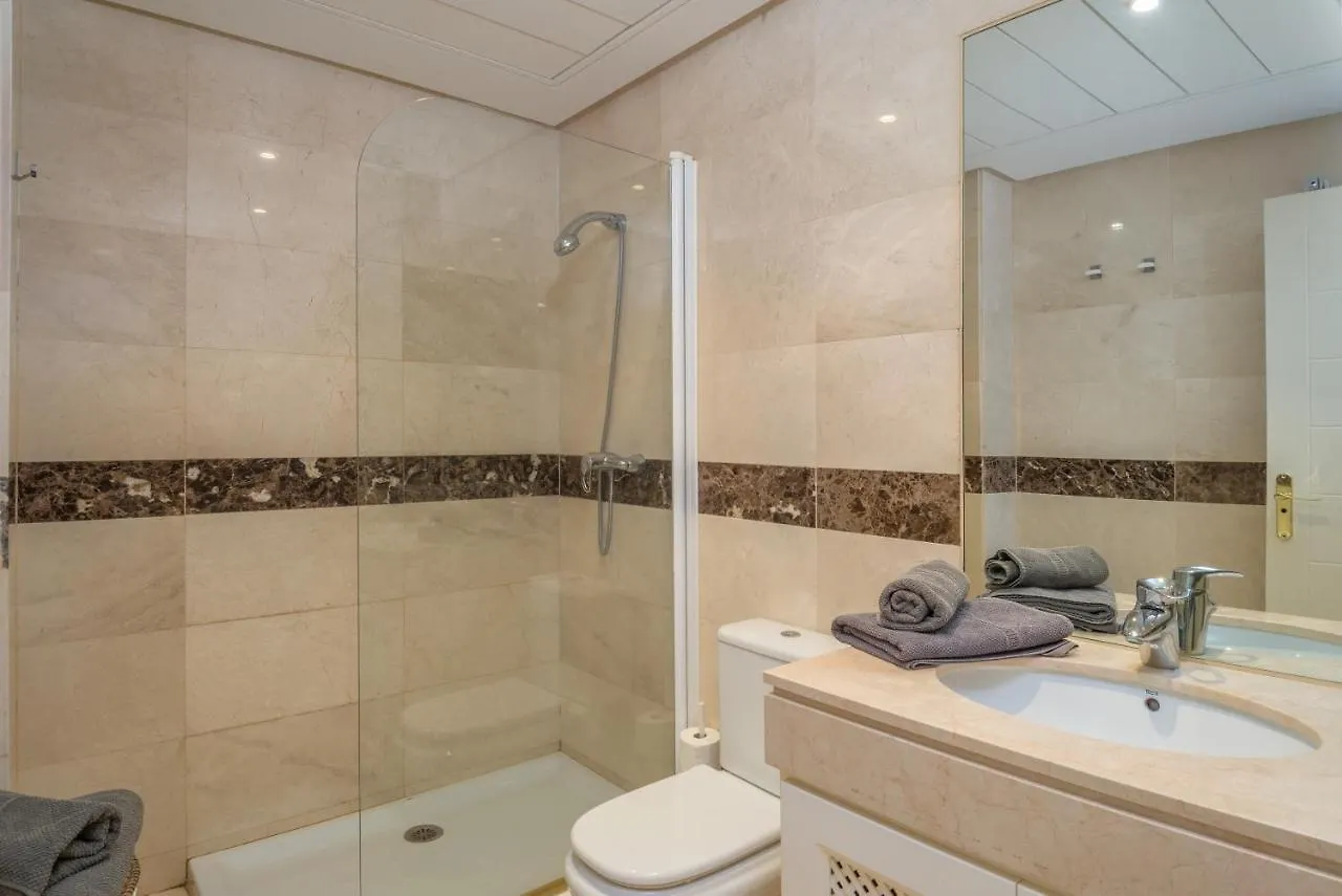 Seaview Flat Benahavis-Marbella Apartment Estepona