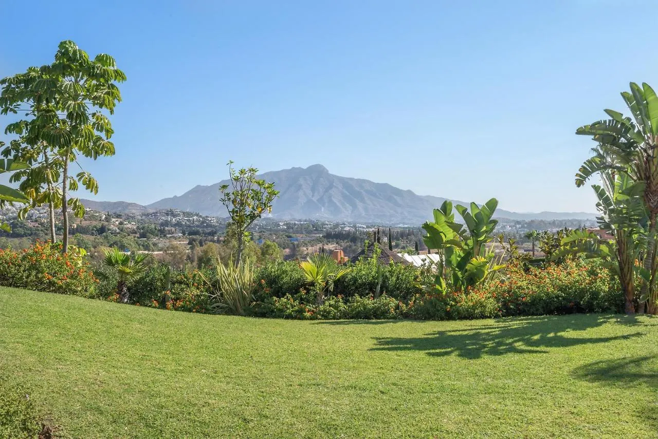 Seaview Flat Benahavis-Marbella Apartment Estepona